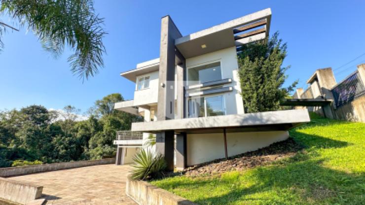 Casas e Sobrados com 3 quartos, 2.200,00 m², à venda - Farroupilha - Ivoti